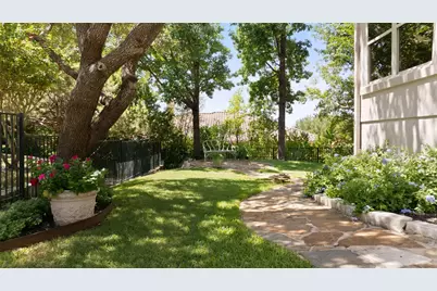 110 Golden Bear Drive, Austin, TX 78738 - Photo 28