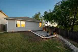 326 Pearl Wy, Buda, TX 78610 - Photo 24