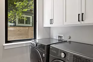2202 Santa Rita St, Austin, TX 78702 - Photo 28