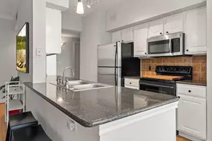 7701 Rialto Blvd, Austin, TX 78735 - Photo 4