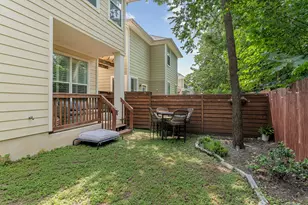 1821 Village Oak Ct, Austin, TX 78704 - Photo 34