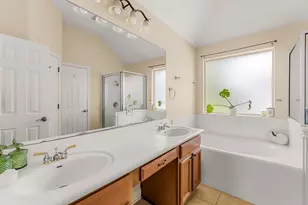 1821 Village Oak Ct, Austin, TX 78704 - Photo 22