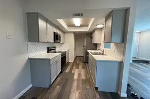 8810 Springmail Cir, Austin, TX 78729 - Photo 6