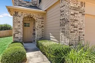 2027 Langdale Ln, Austin, TX 78754 - Photo 4