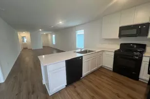 2215 Cyclone Dr, Lockhart, TX 78644 - Photo 4