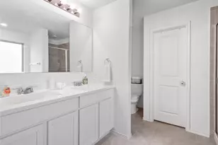 109 Comet Dr, Jarrell, TX 76537 - Photo 8