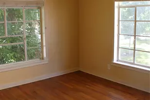 301 E 34th St, Austin, TX 78705 - Photo 22