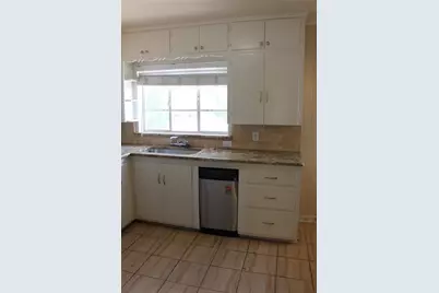 301 E 34th Street #105, Austin, TX 78705 - Photo 18