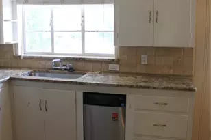 301 E 34th St, Austin, TX 78705 - Photo 18