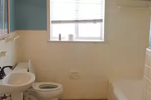 301 E 34th St, Austin, TX 78705 - Photo 30