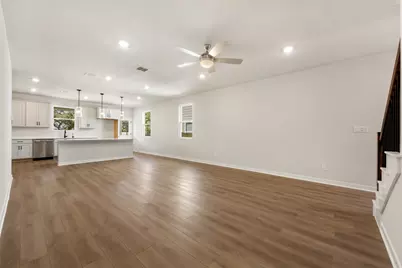 118 Crater Lake Drive, Dripping Springs, TX 78620 - Photo 10