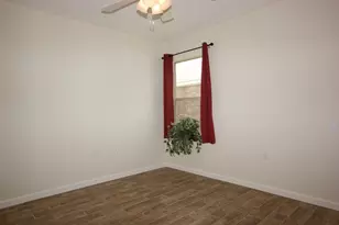 7304 S Glenn St, Austin, TX 78744 - Photo 18