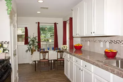 7304 S Glenn Street, Austin, TX 78744 - Photo 6