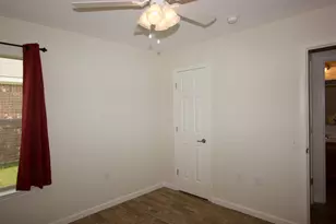 7304 S Glenn St, Austin, TX 78744 - Photo 16