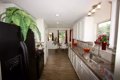 7304 S Glenn Street, Austin, TX 78744 - Photo 4