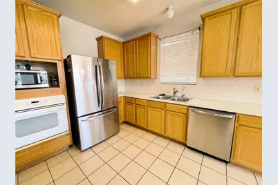 2059 Carlisle Castle Drive, New Braunfels, TX 78130 - Photo 14