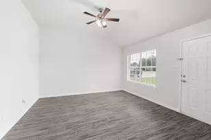407 E Pietzsch St, Bartlett, TX 76511 - Photo 12