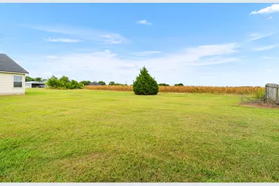 407 E Pietzsch Street, Bartlett, TX 76511 - Photo 10