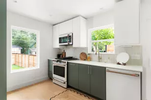 4902 Blueberry Trail, Austin, TX 78723 - Photo 10