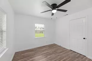 404 Middle Ln, Austin, TX 78753 - Photo 14