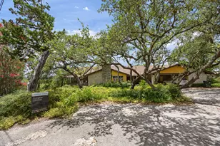 468 Spiller Ln, West Lake Hills, TX 78746 - Photo 4