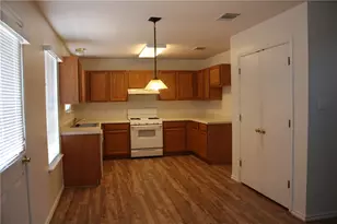 107 Outfitter Dr, Bastrop, TX 78602 - Photo 2