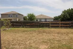 107 Outfitter Dr, Bastrop, TX 78602 - Photo 26