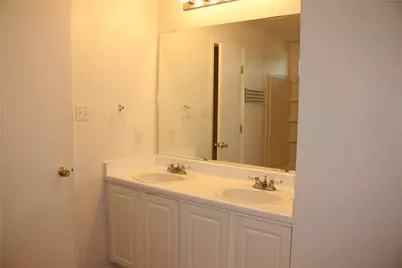 107 Outfitter Drive, Bastrop, TX 78602 - Photo 24