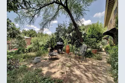 304 E 33rd Street #26, Austin, TX 78705 - Photo 10