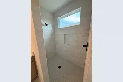 406 Hogans Place Place, Meadowlakes, TX 78654 - Photo 14