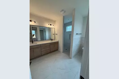 406 Hogans Place Place, Meadowlakes, TX 78654 - Photo 12