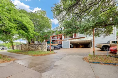 2901 San Jacinto Boulevard #204, Austin, TX 78705 - Photo 2