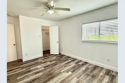 529 W Metcalfe Street, Hutto, TX 78634 - Photo 22