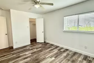 529 W Metcalfe St, Hutto, TX 78634 - Photo 22