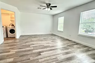 529 W Metcalfe St, Hutto, TX 78634 - Photo 18