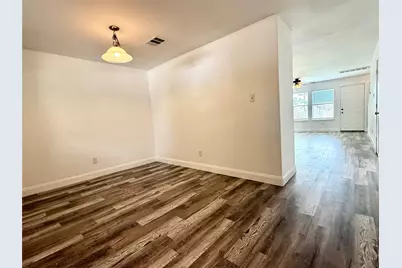 529 W Metcalfe Street, Hutto, TX 78634 - Photo 14