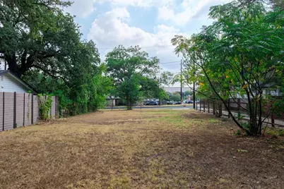 1172 Angelina Street, Austin, TX 78702 - Photo 14
