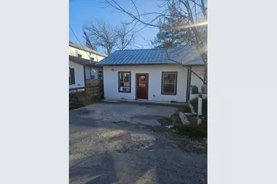 816 Mora Street, Lockhart, TX 78644 - Photo 2