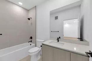 2209 S 1st St, Austin, TX 78704 - Photo 18