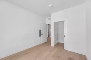 2209 S 1st St, Austin, TX 78704 - Photo 16