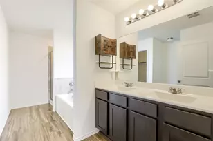 309 Colthorpe Ln, Hutto, TX 78634 - Photo 10