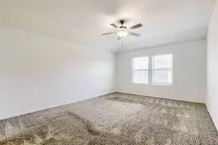 309 Colthorpe Ln, Hutto, TX 78634 - Photo 4