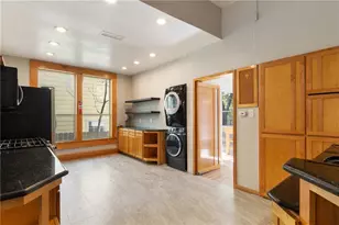 3210 Hampton (A) Rd, Austin, TX 78705 - Photo 26
