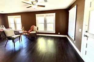 515 N Lampasas St, Bertram, TX 78605 - Photo 4