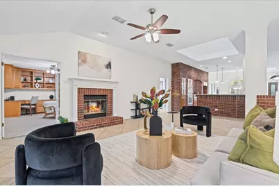 11713 Hobbiton Trail, Austin, TX 78739 - Photo 2