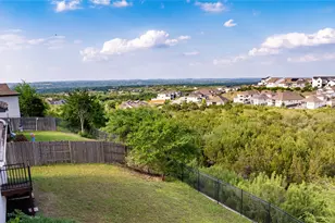 595 Dayridge Dr, Dripping Springs, TX 78620 - Photo 8