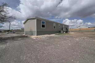 231 La Fortuna Dr, Del Valle, TX 78617 - Photo 8