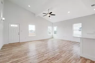 231 La Fortuna Drive, Del Valle, TX 78617 - Photo 16