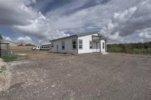 231 La Fortuna Dr, Del Valle, TX 78617 - Photo 10