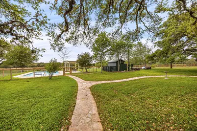 12900 Newberg Road, Cat Spring, TX 78933 - Photo 28